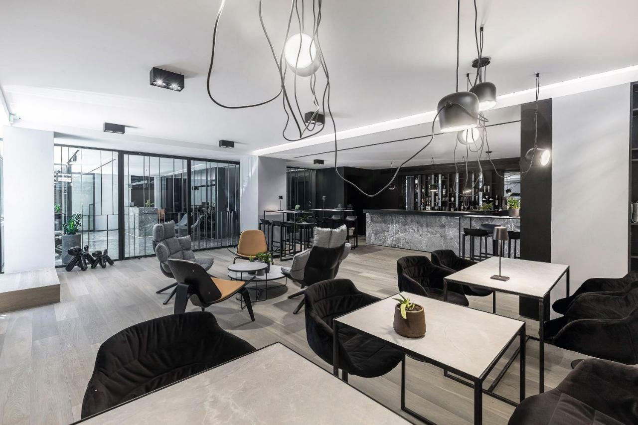 The Duke Boutique Suites เอเธนส์ ภายนอก รูปภาพ
